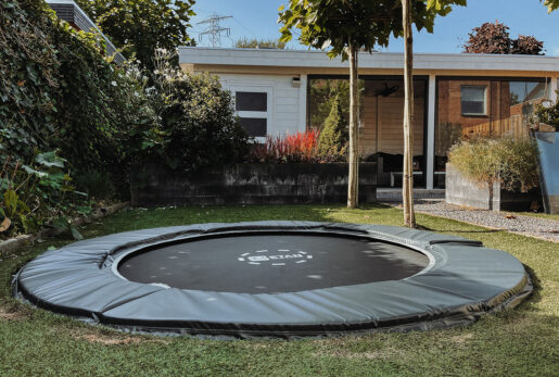 ingraafservice-zijaanzicht-trampoline-compleet-2
